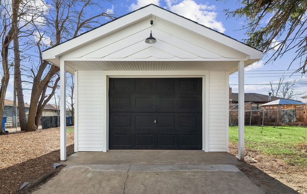 Repair/rebuild garage or shed