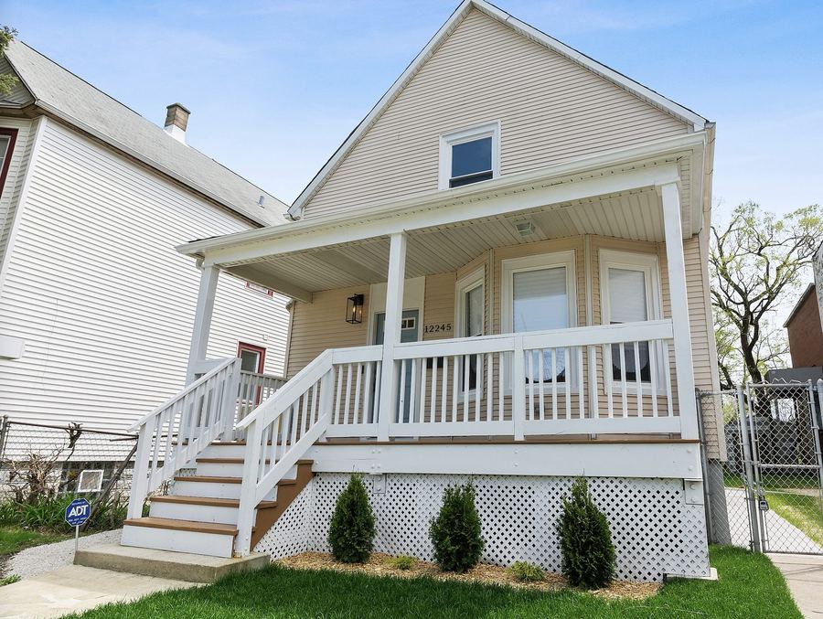 exterior front, emerald