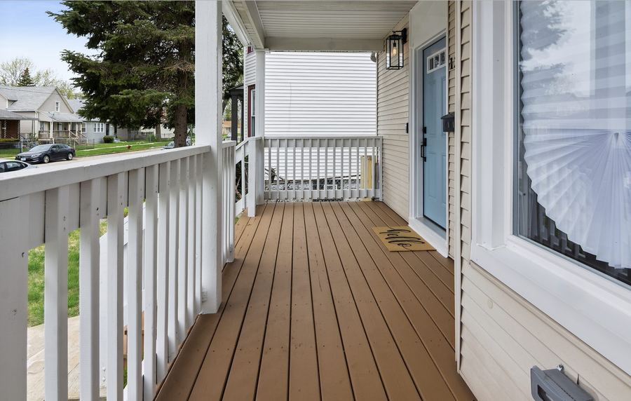 porch, emerald
